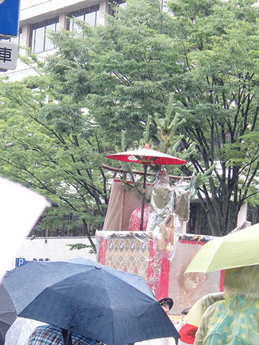 平井楳仙 京の祭り 祇園祭 絹本掛軸 シミあり 竹内栖鳳に師事 京都 平井楳仙 京の祭り 祇園祭 絹本掛軸 シミあり 竹内栖鳳に師事 京都
